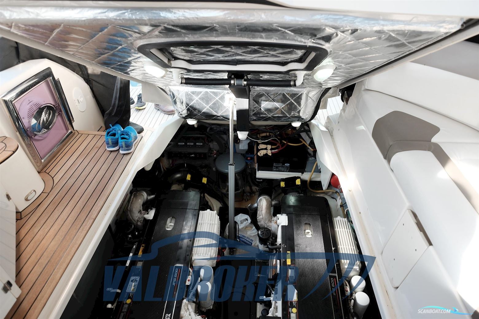 Monterey Boats 415 SY Sport Yacht