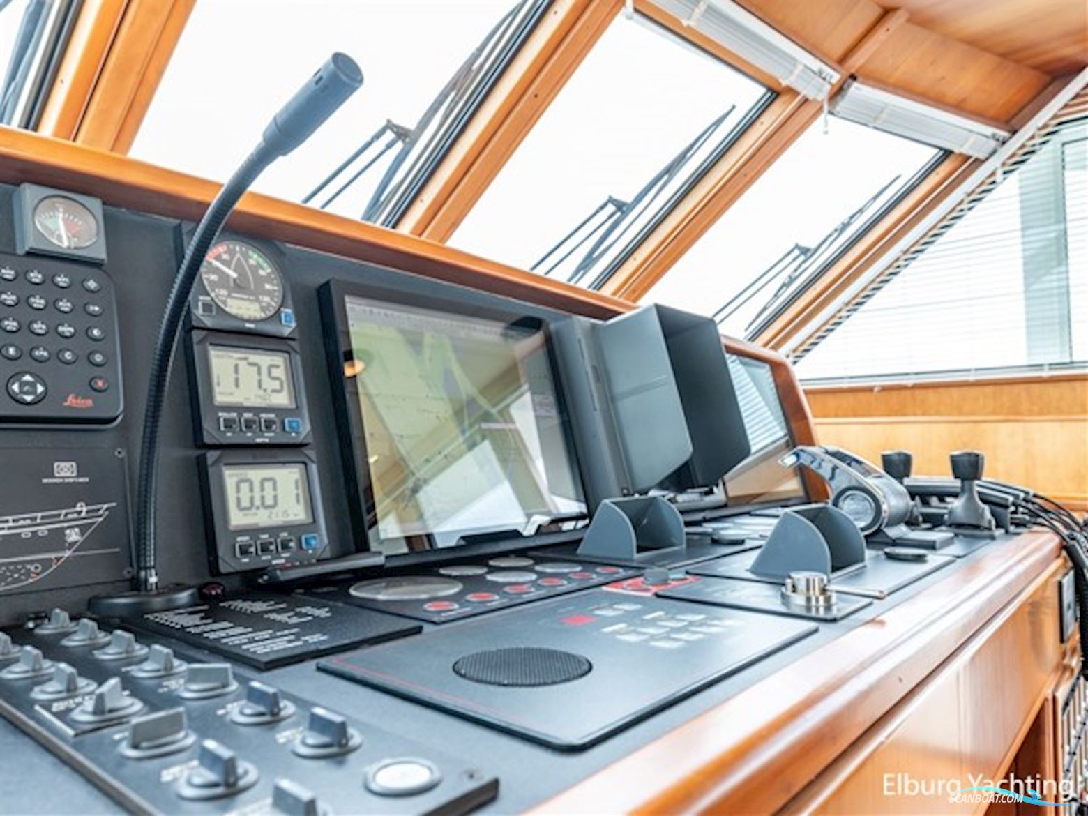 Moonen 68 - Flybridge