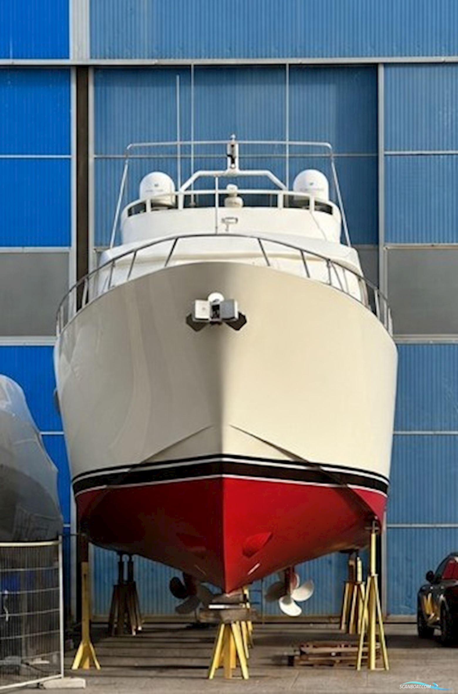 Moonen 68 Flybridge