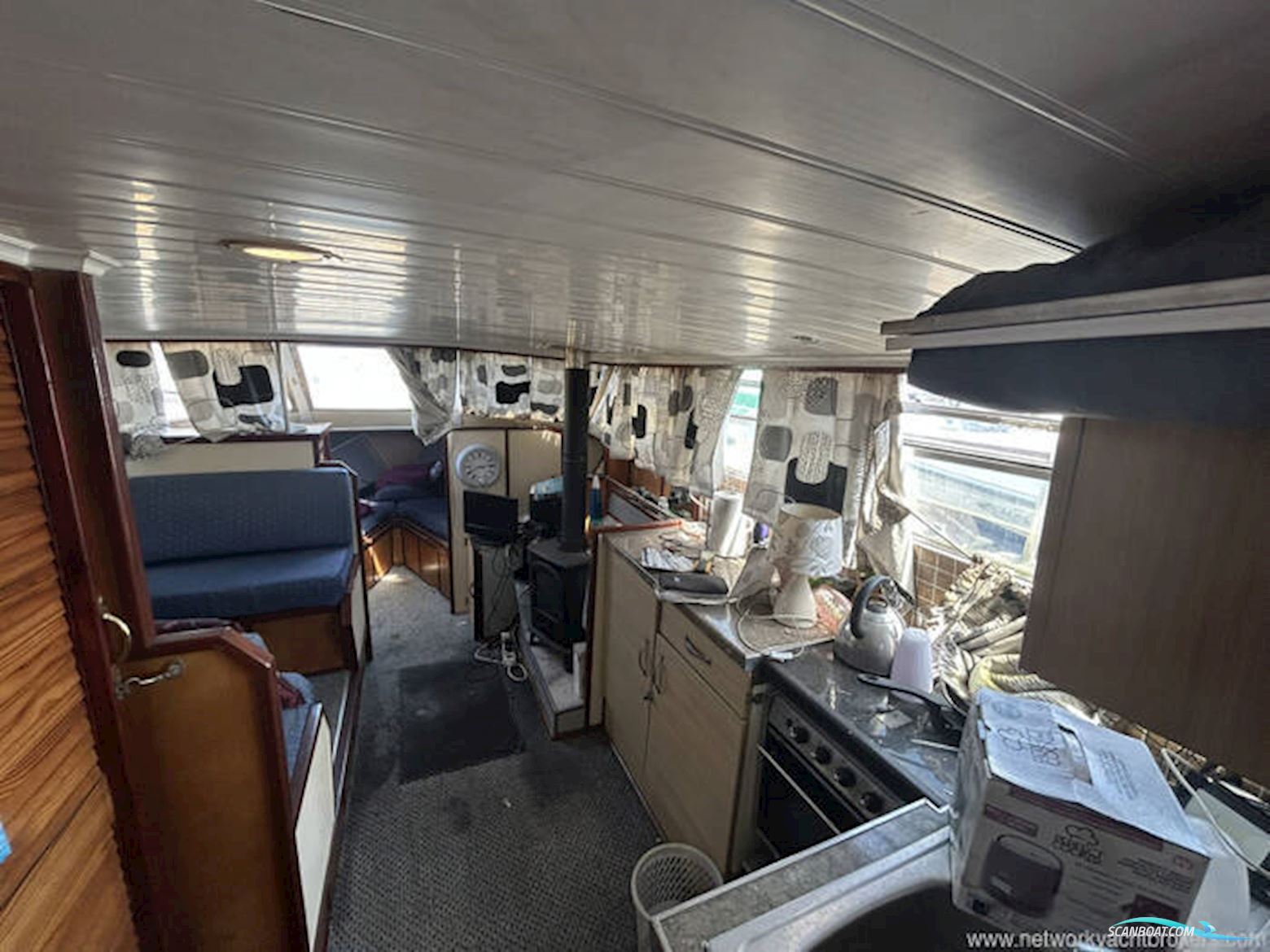 Moonraker 36