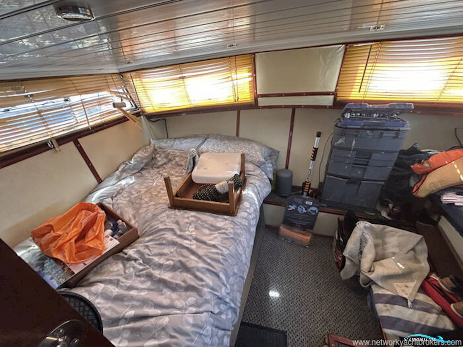 Moonraker 36