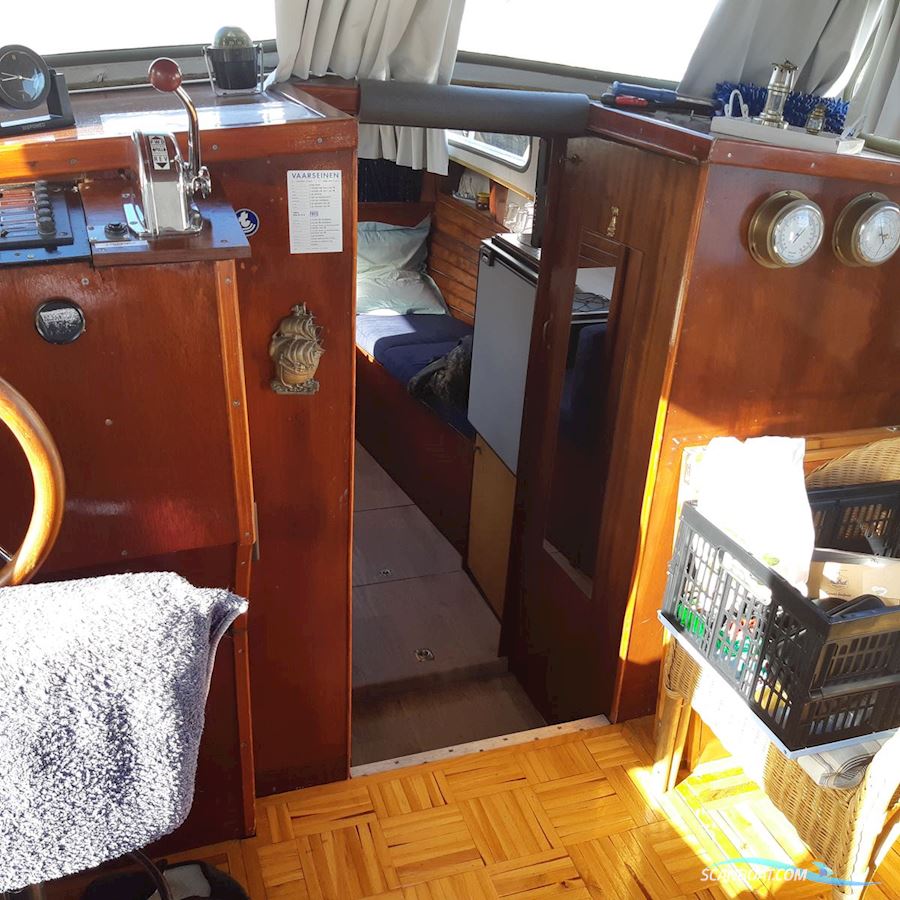 Motorboat 960