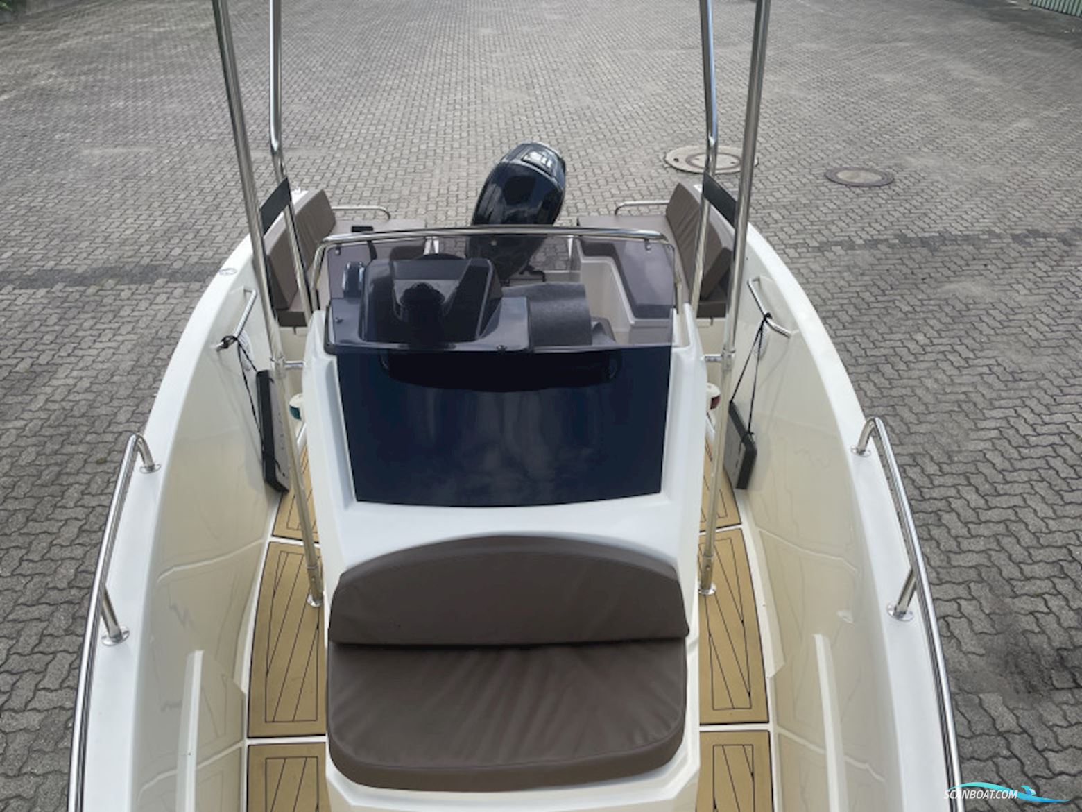 Motorboot - Nuva M6 open