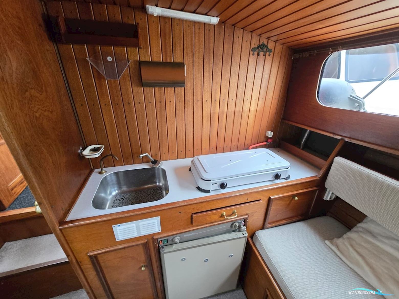 Motorjacht Lovely  985 OK