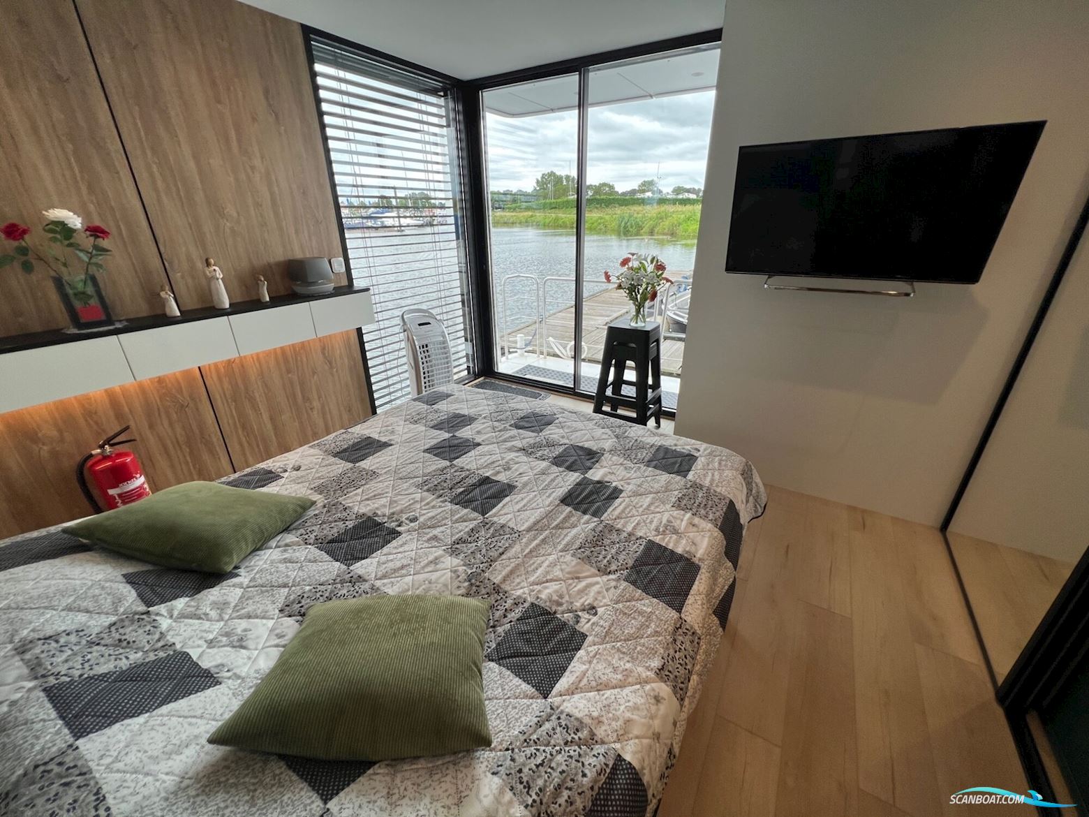 My Dream Houseboat 15.00