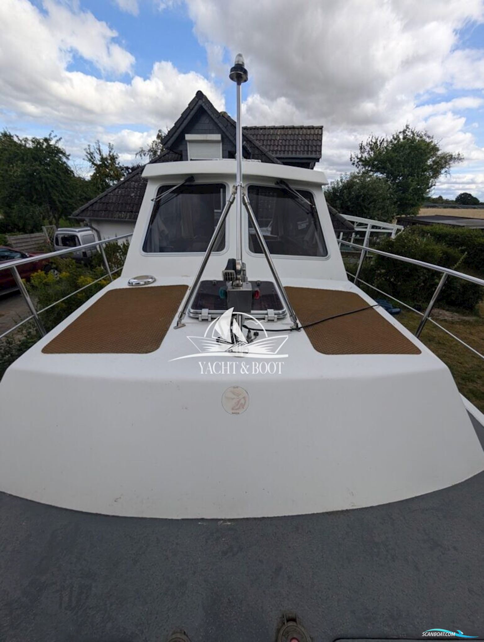 Müritz-Yacht Management Aquilla 900 Traveller