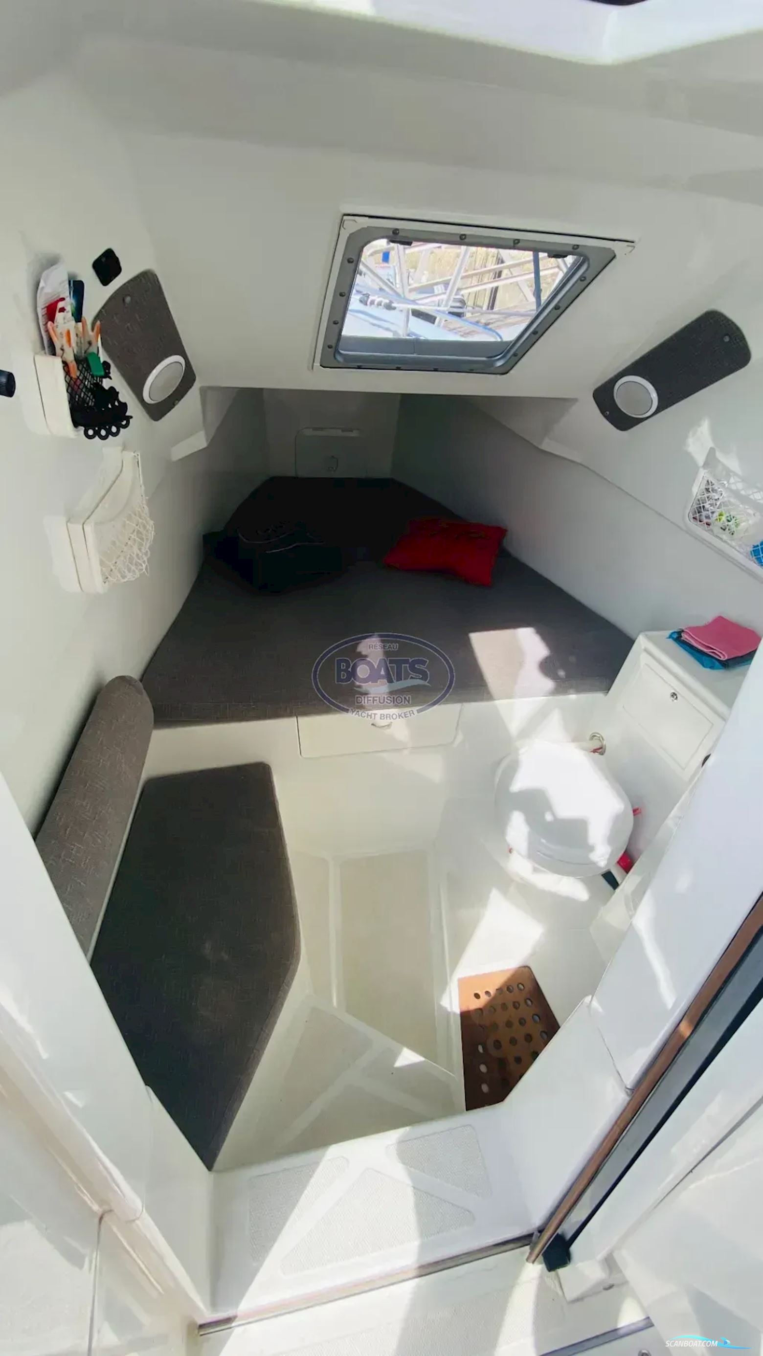 NAUTICA CAB SILVERADO 9