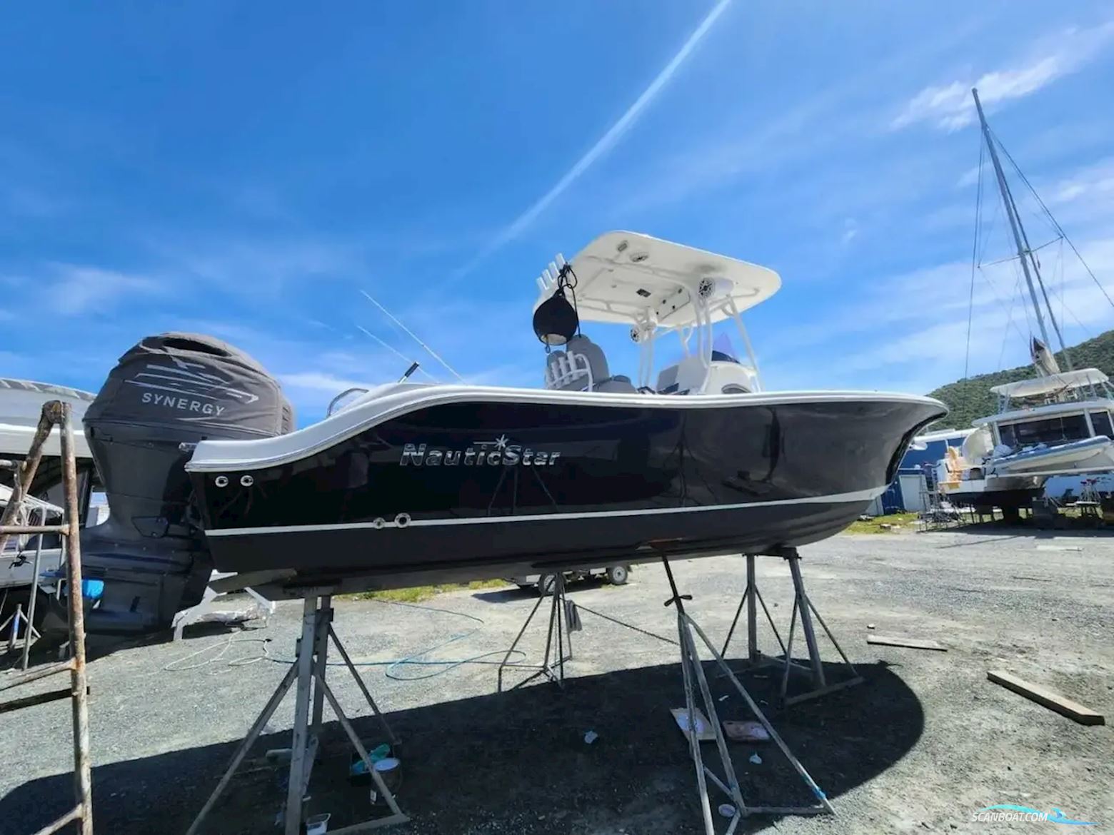 Nauticstar 2602 Legacy