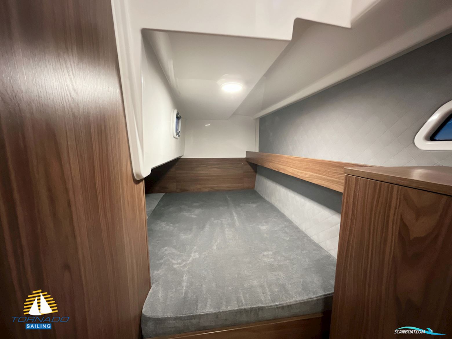 Neon 910