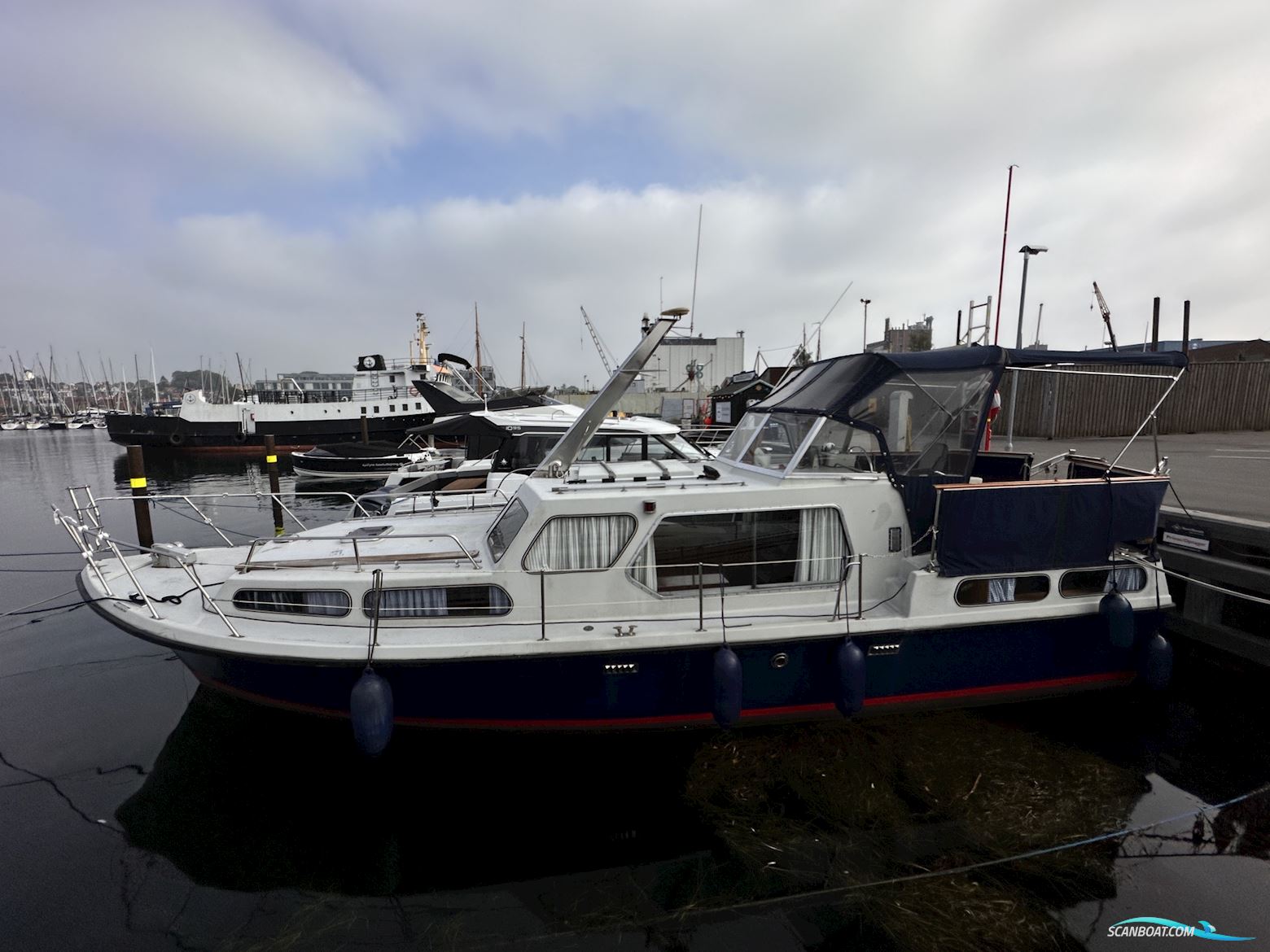 Neptunus 107 Motorbåd 1980, med Valmet motor, Danmark