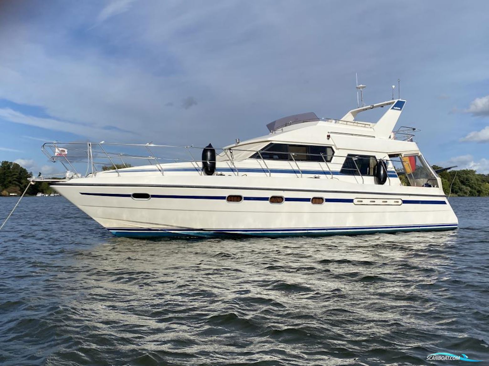 Neptunus 138 Sedan Fly