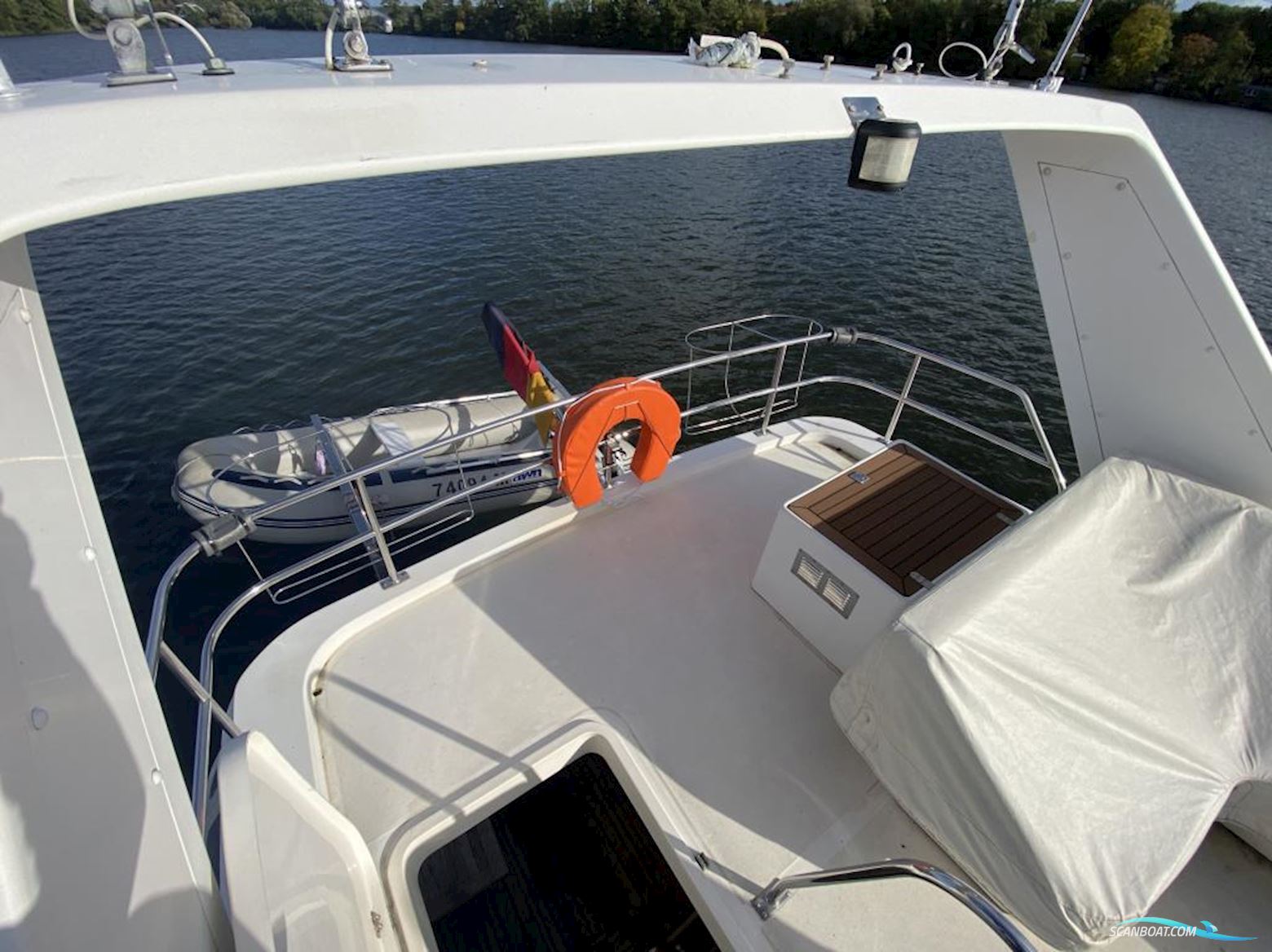 Neptunus 138 Sedan Fly