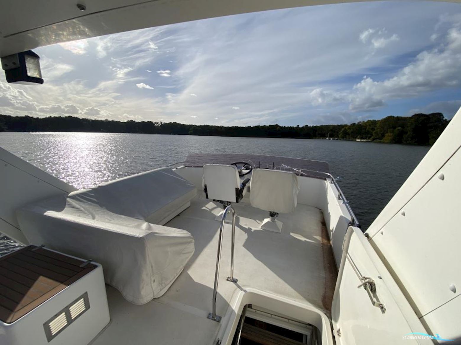 Neptunus 138 Sedan Fly