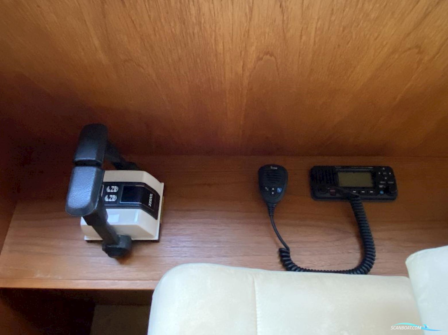 Neptunus 138 Sedan Fly