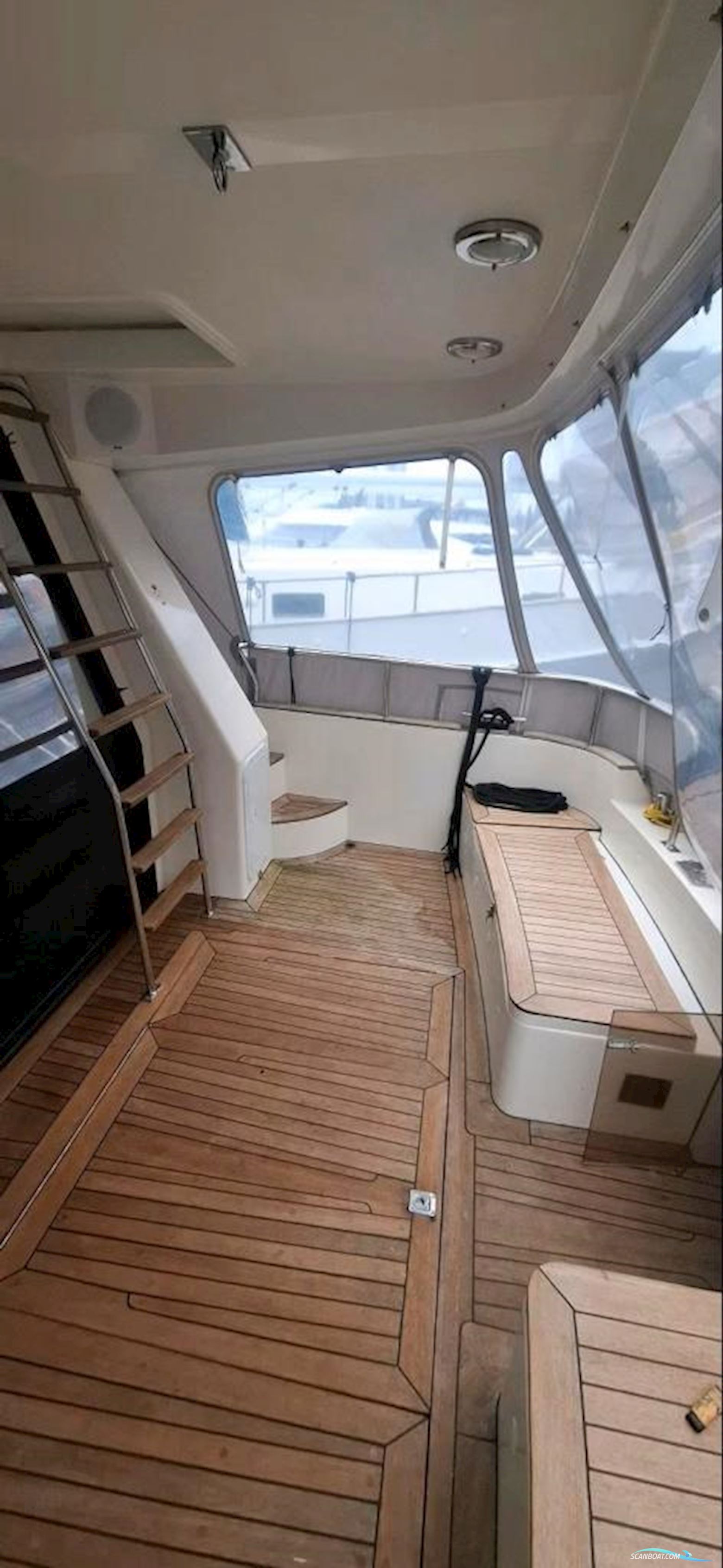 Neptunus 138 Sedan Fly