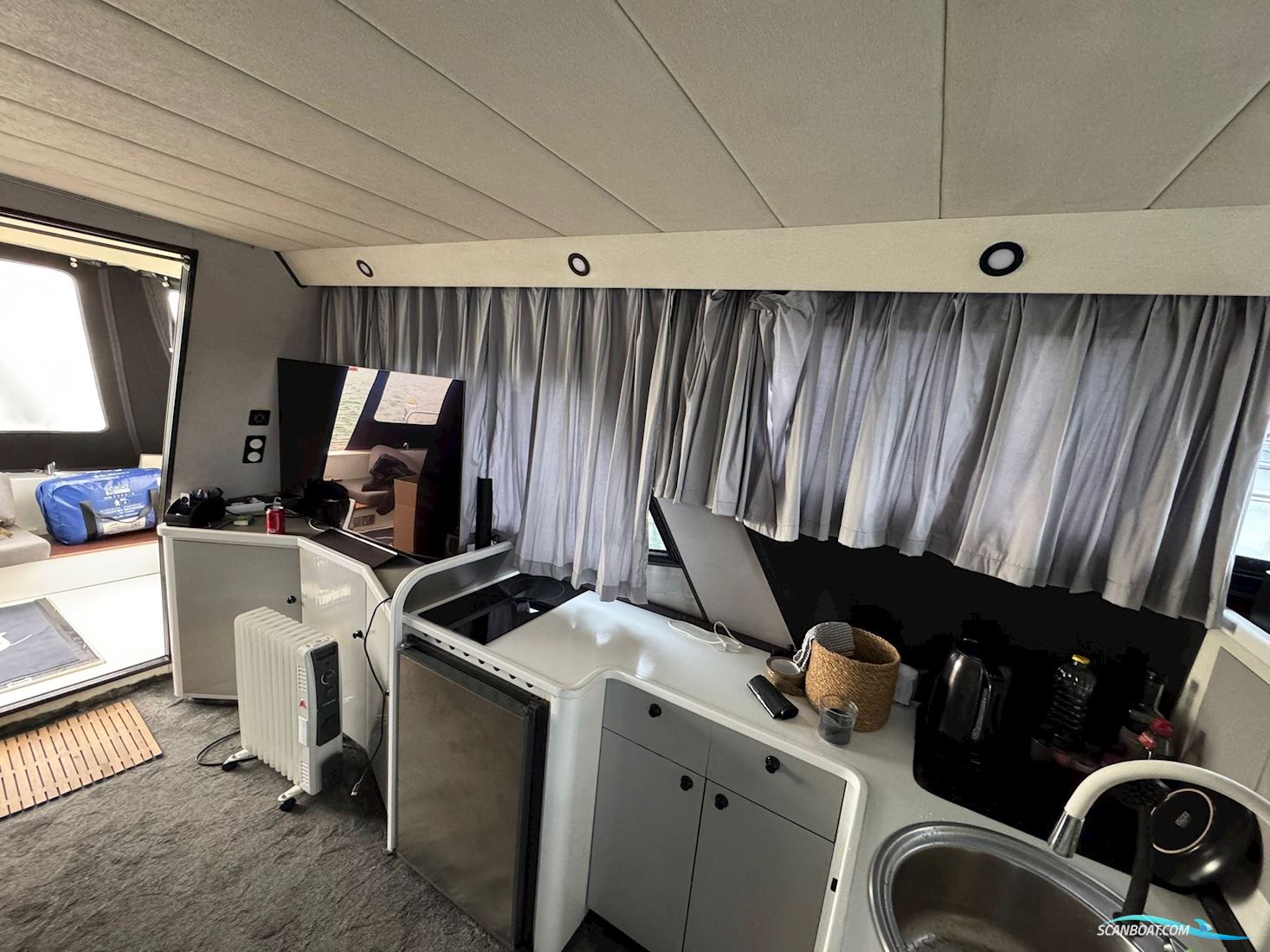 Neptunus 138 Sedan Fly