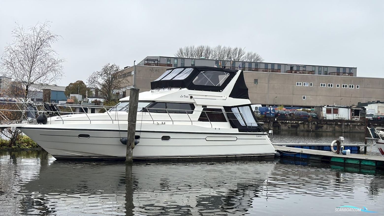 Neptunus 138 Sedan Fly