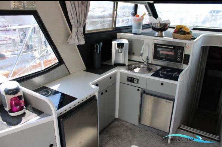 Neptunus 138 Sedan Fly