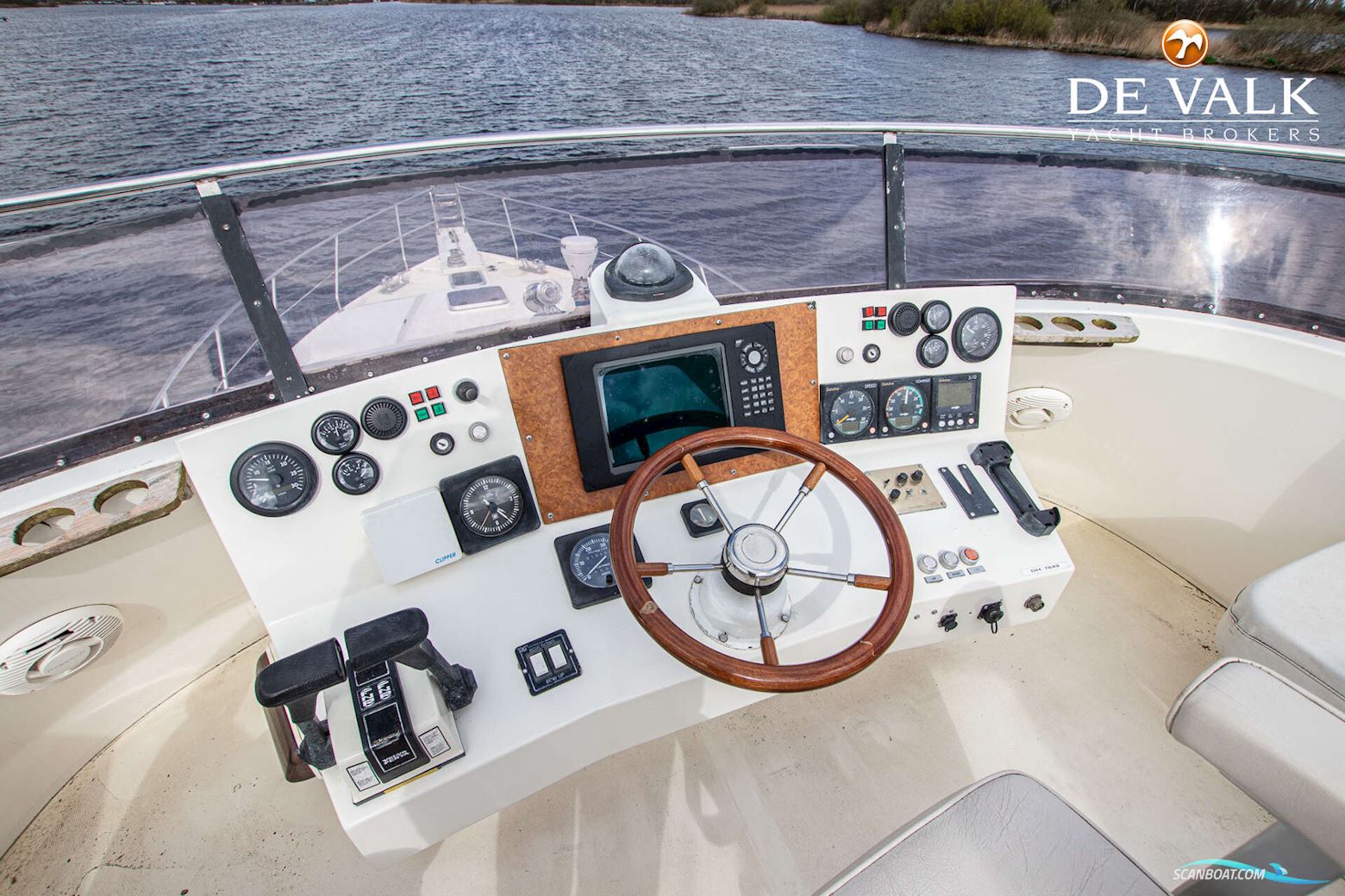 Neptunus 145 Flybridge
