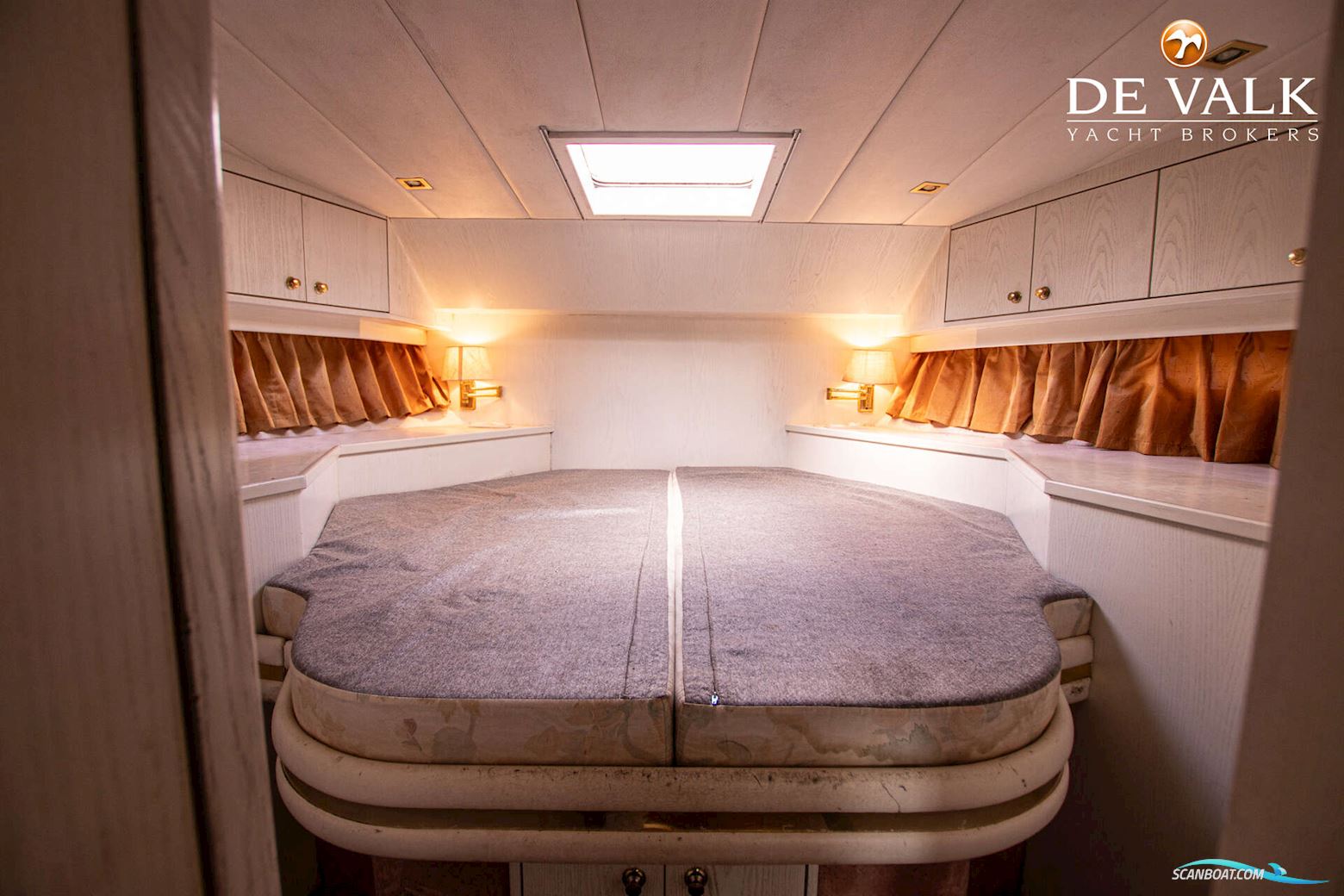 Neptunus 145 Flybridge