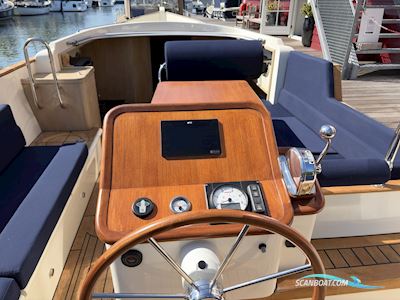 Newport Bass Motorbåd 2024, med In geluiddempende kist motor, Holland