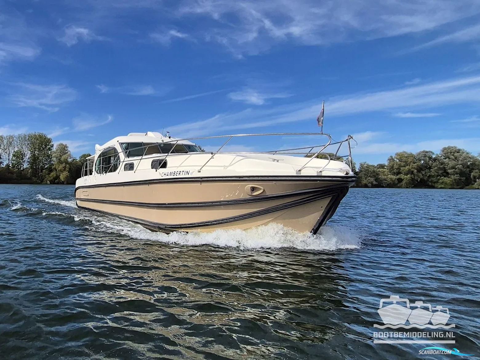 Nicols Yacht Sixto Prestige