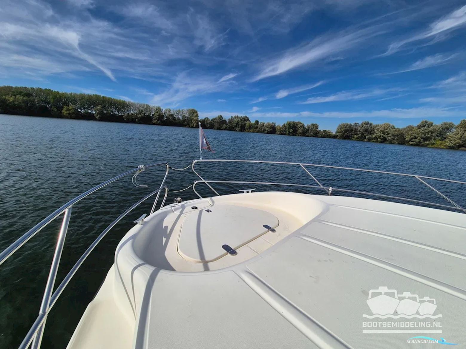 Nicols Yacht Sixto Prestige