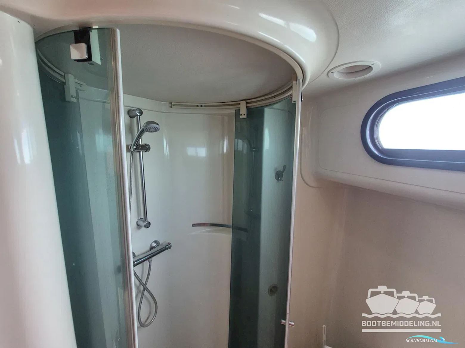 Nicols Yacht Sixto Prestige