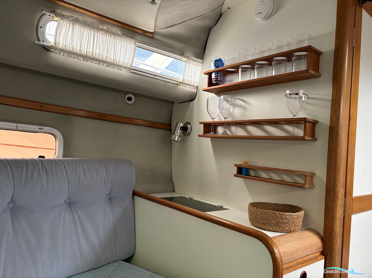 Nimbus 28 DC