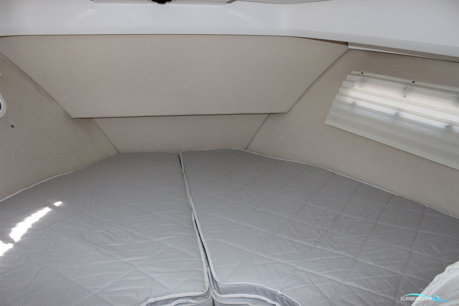 Nimbus 305 Coupe