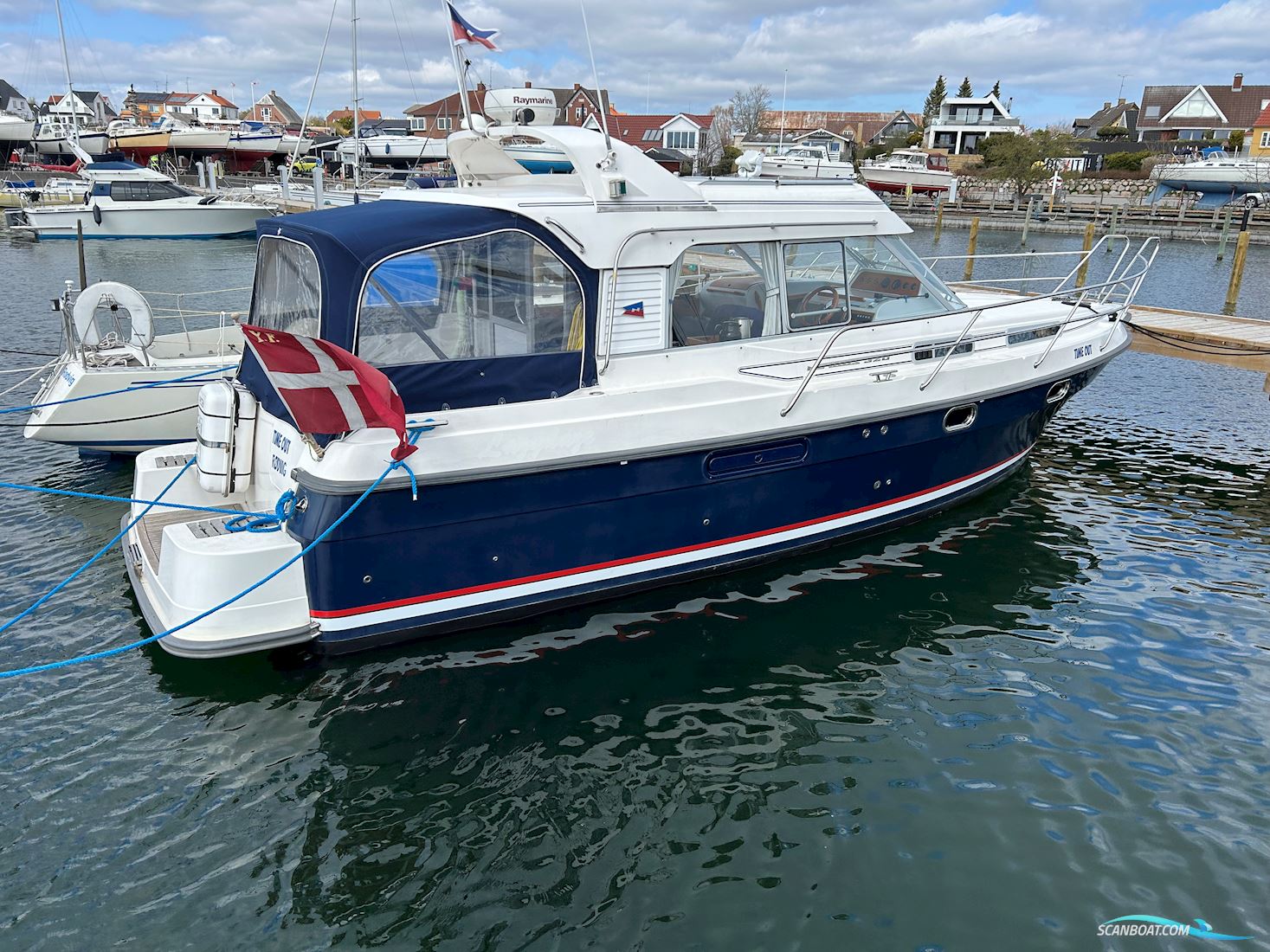 Nimbus 320 Coupe