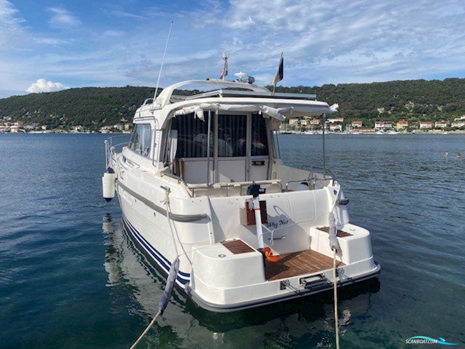 Nimbus 320 Coupe Motorbåd 2003, med Yanmar 4 LH motor, Kroatien