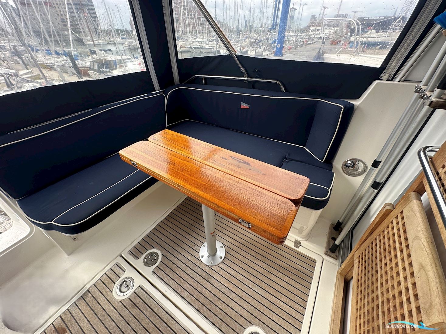 Nimbus 320 Coupe