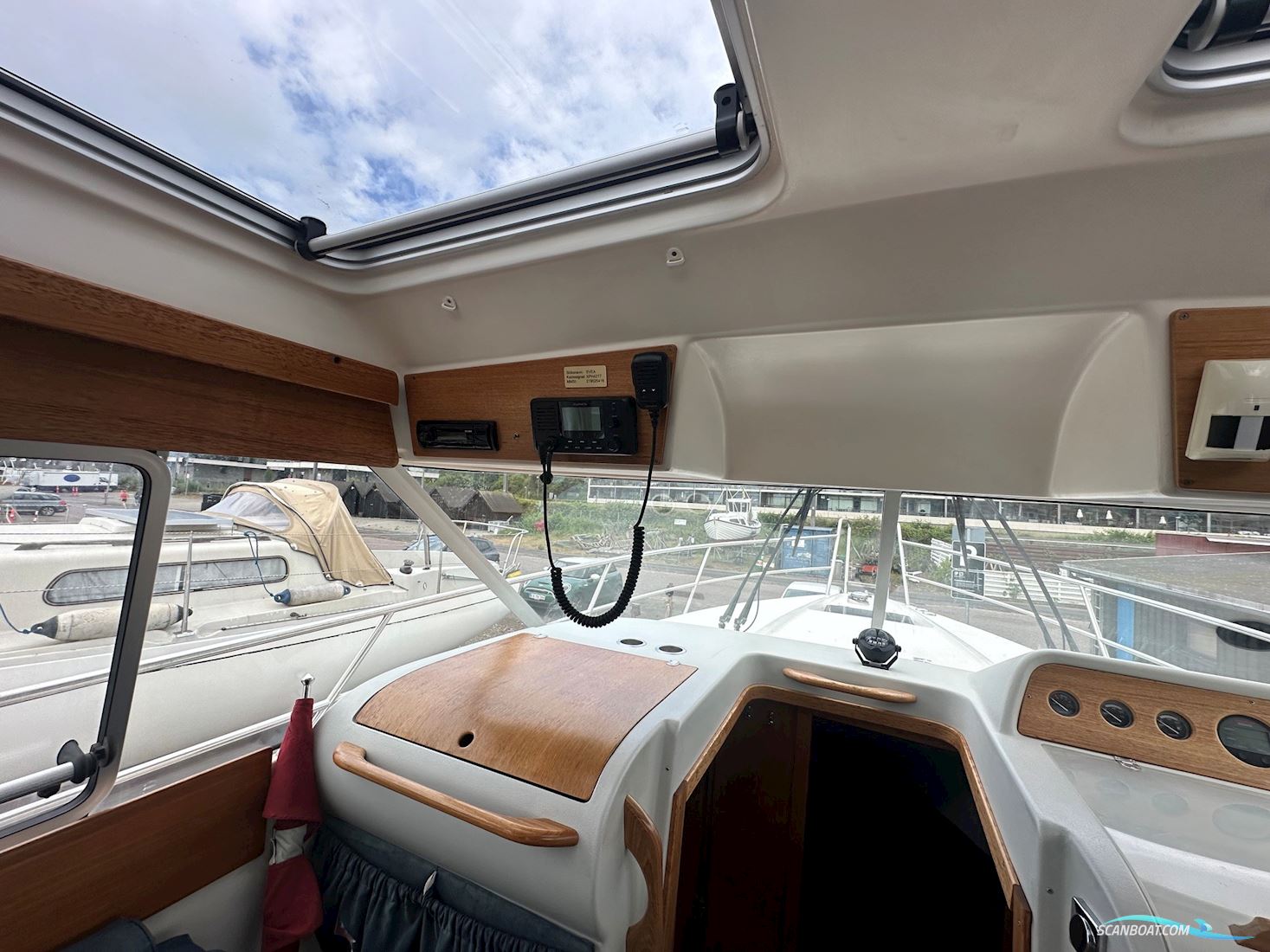 Nimbus 320 Coupe