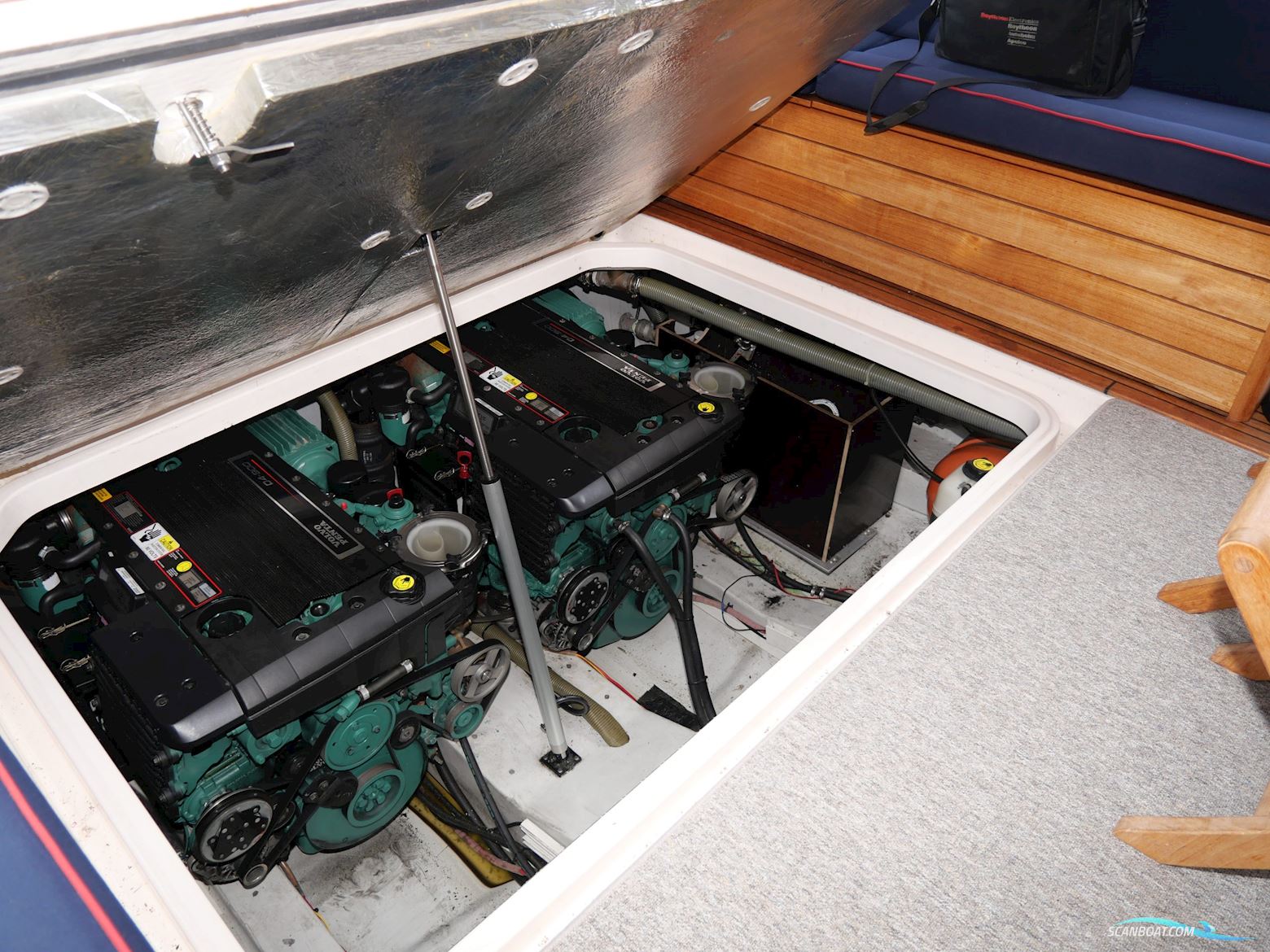 Nimbus 33 Nova Coupe