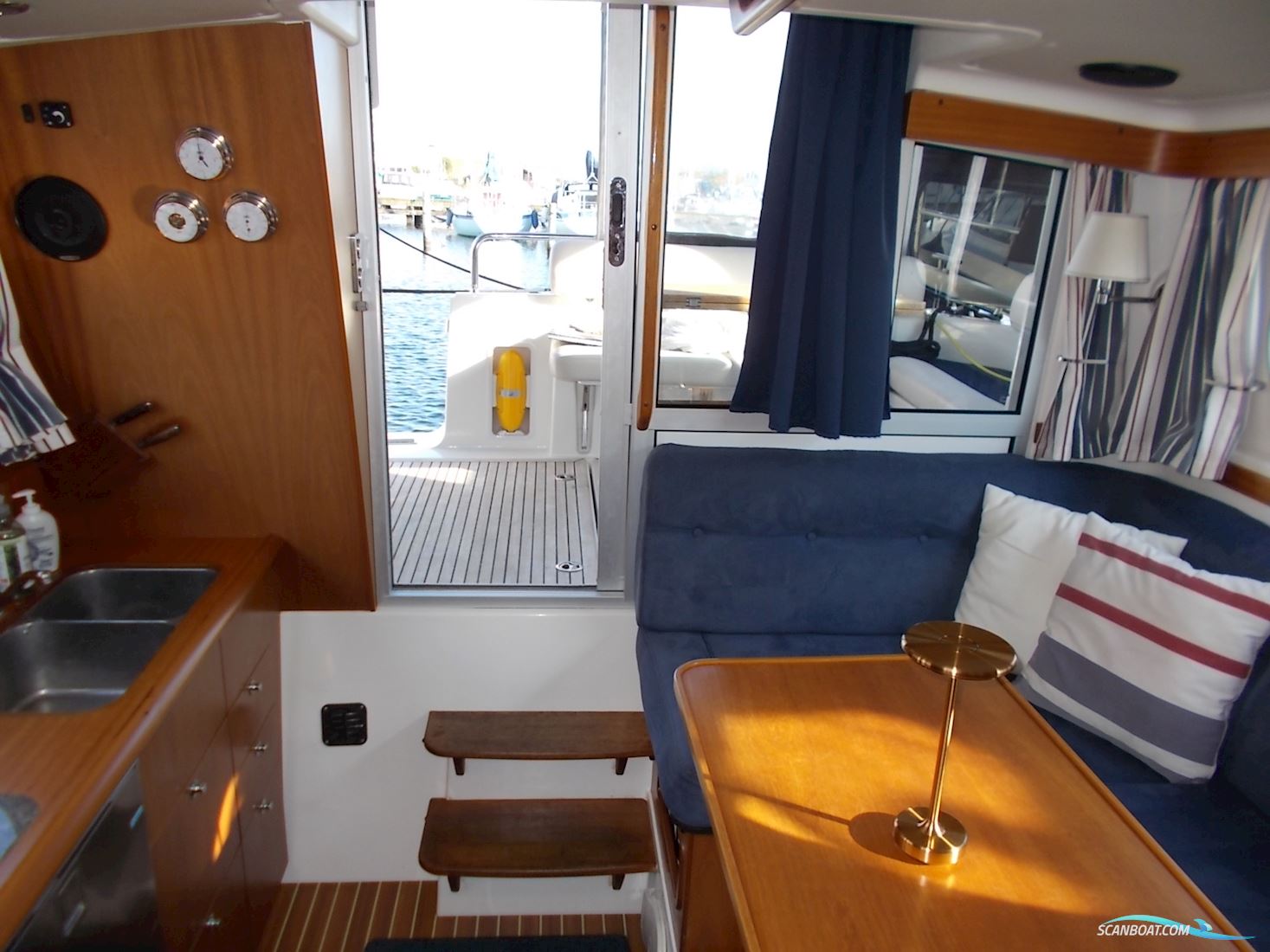 Nimbus 340 Commander