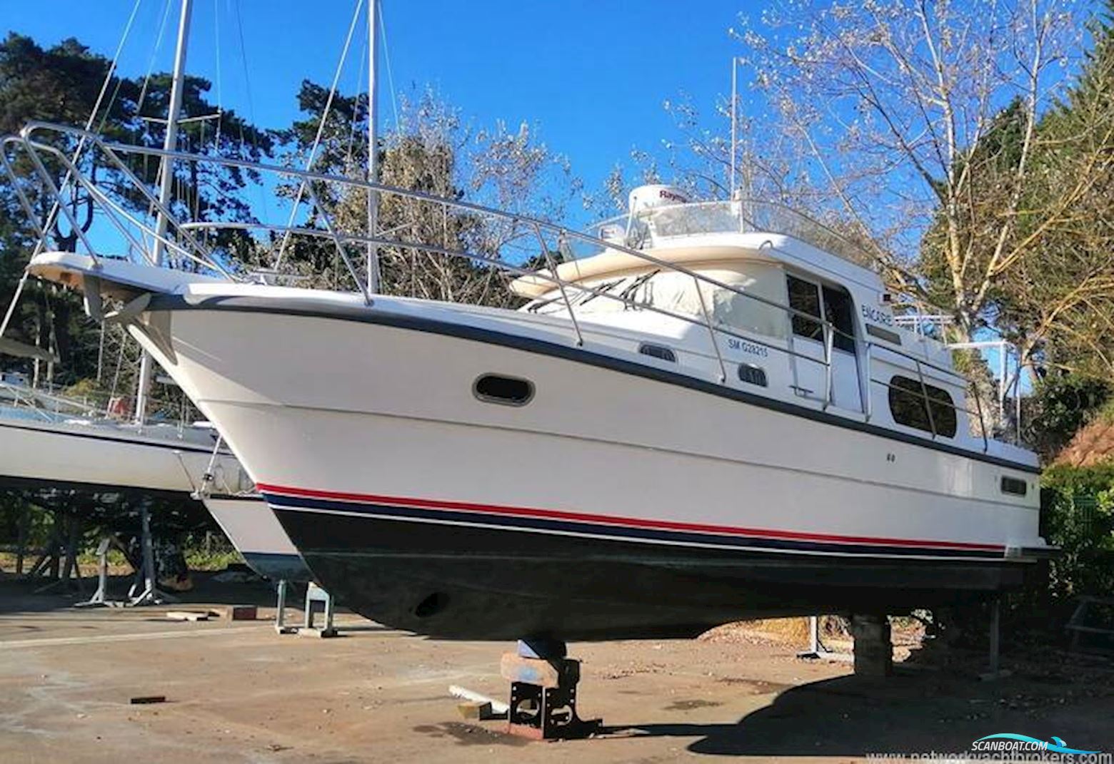 NIMBUS 37 Trawler