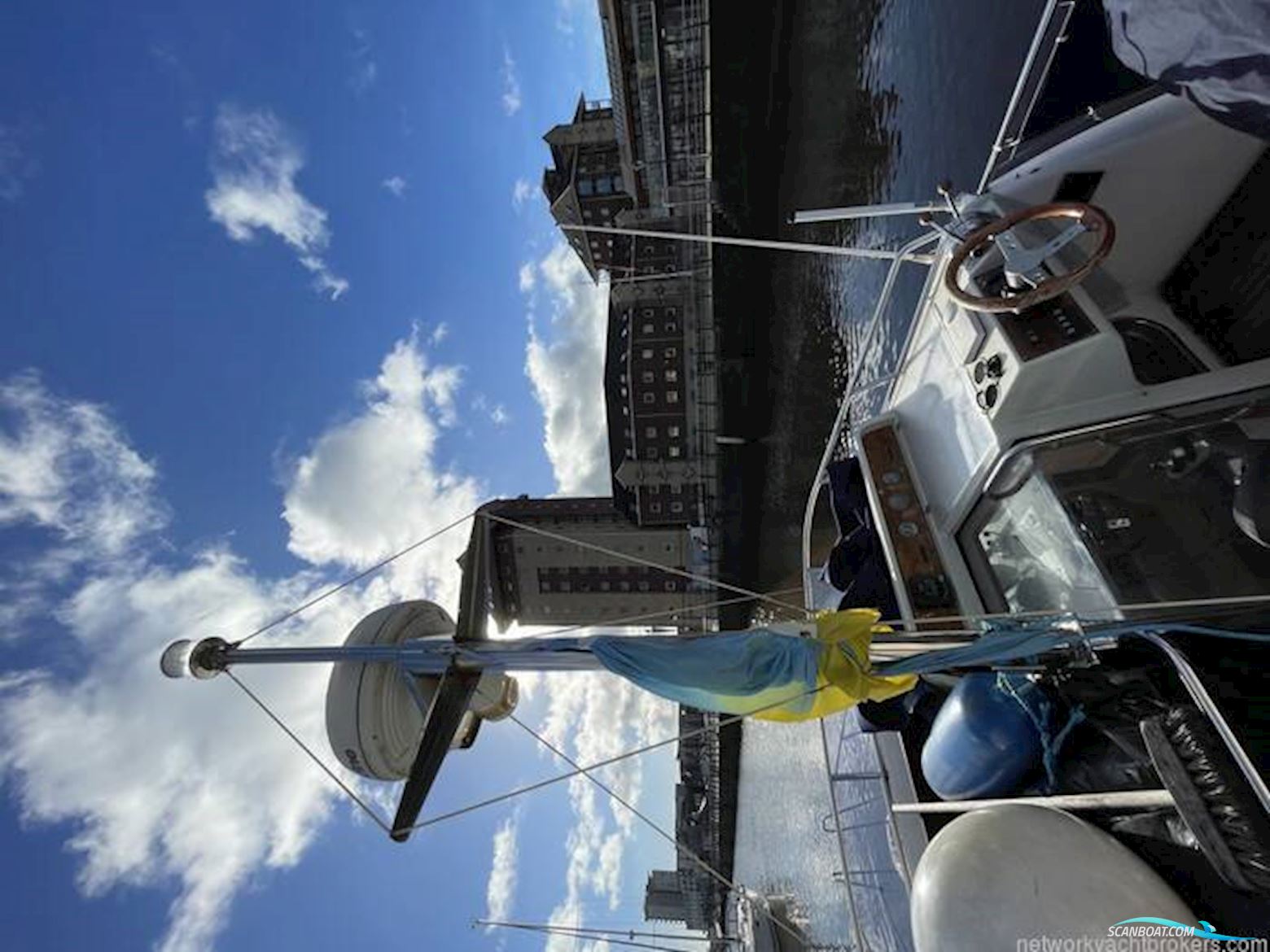 Nimbus 370 Commander