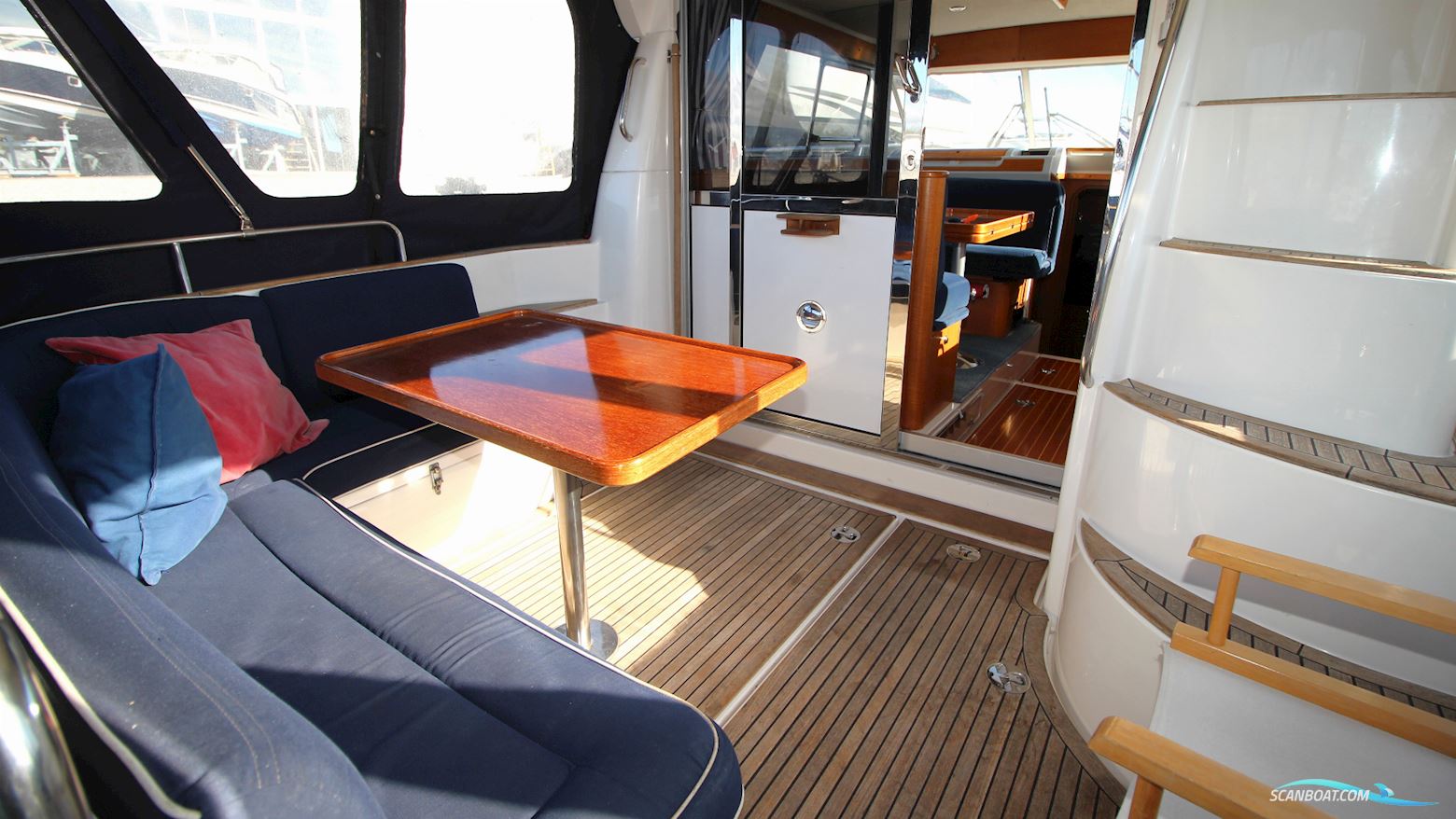 Nimbus 380 Carisma