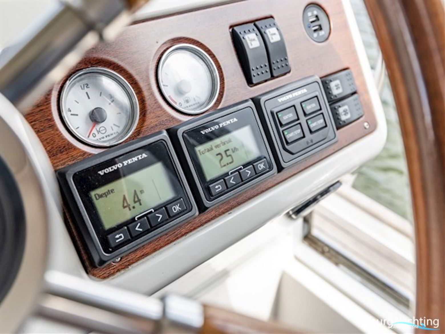 Nimbus 380 Commander 