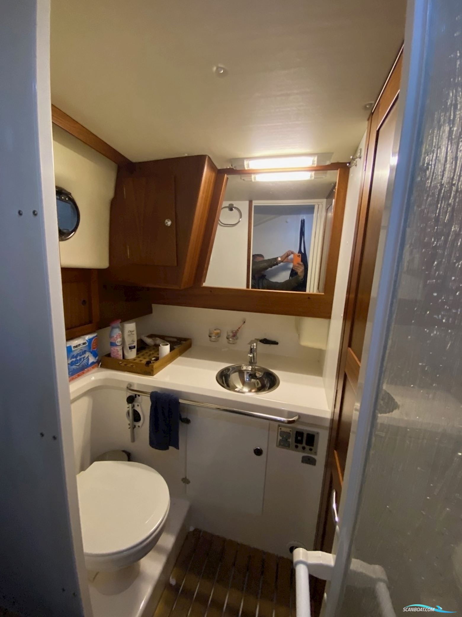 Nimbus 380 Commander