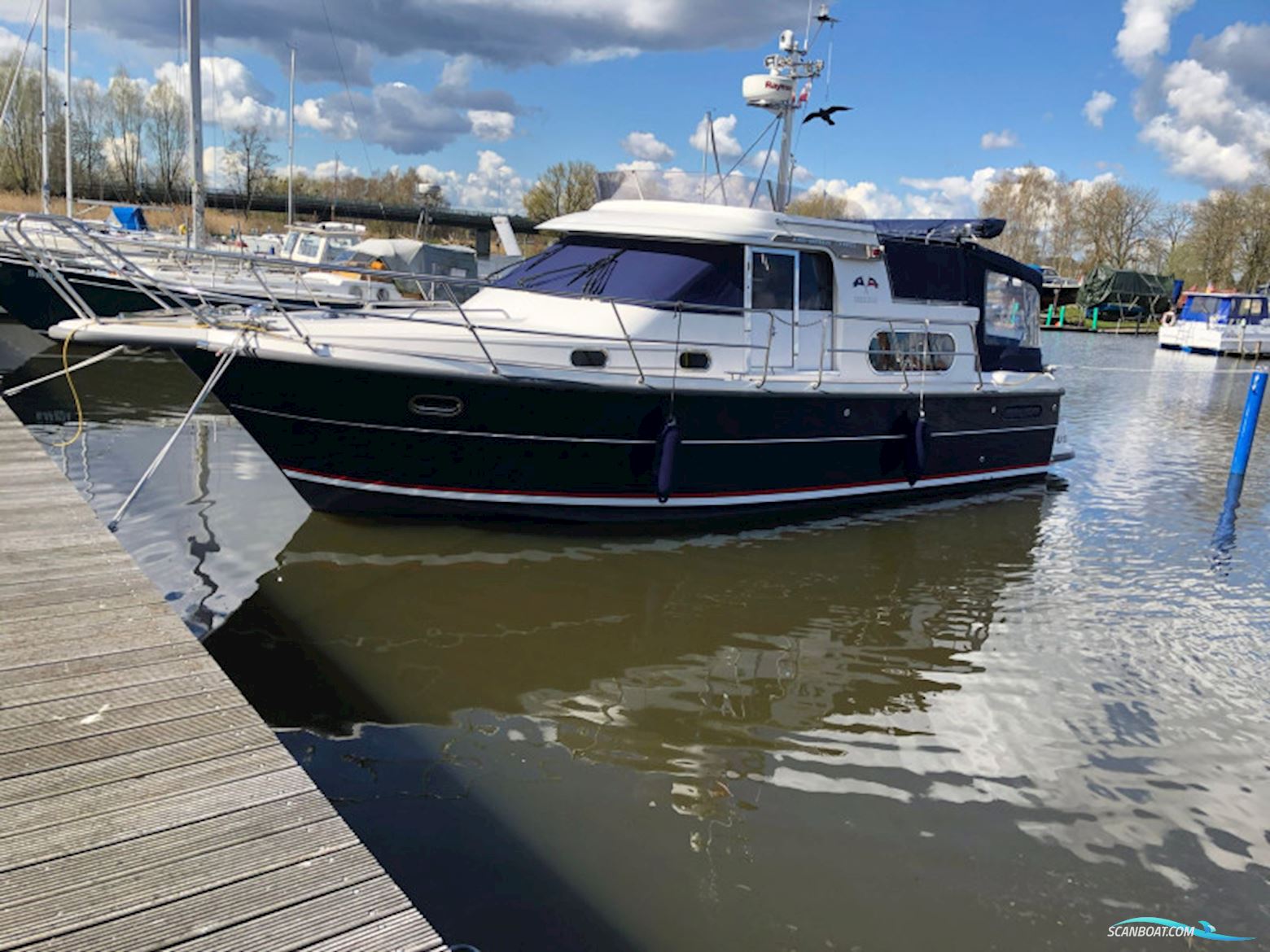 Nimbus 380 Commander