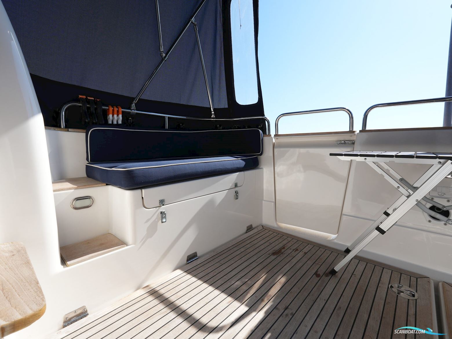 Nimbus 380 Commander