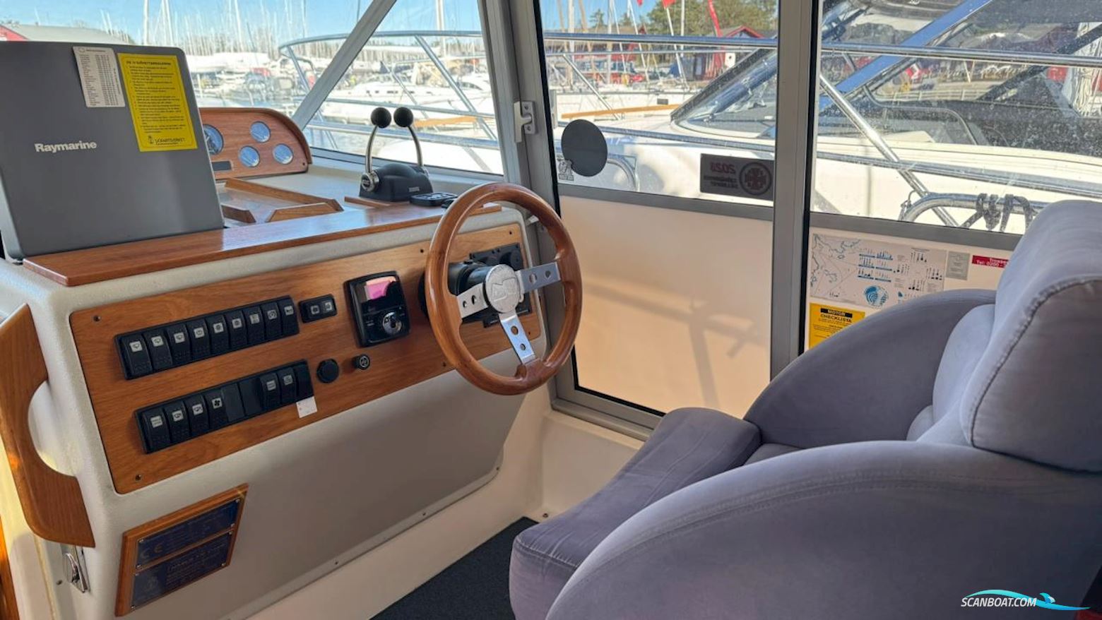 Nimbus 380 Commander