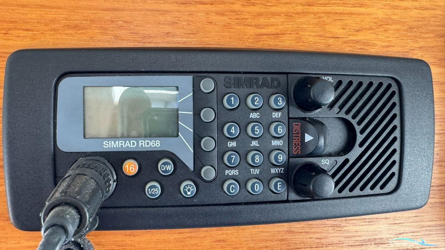 Nimbus 380 Commander