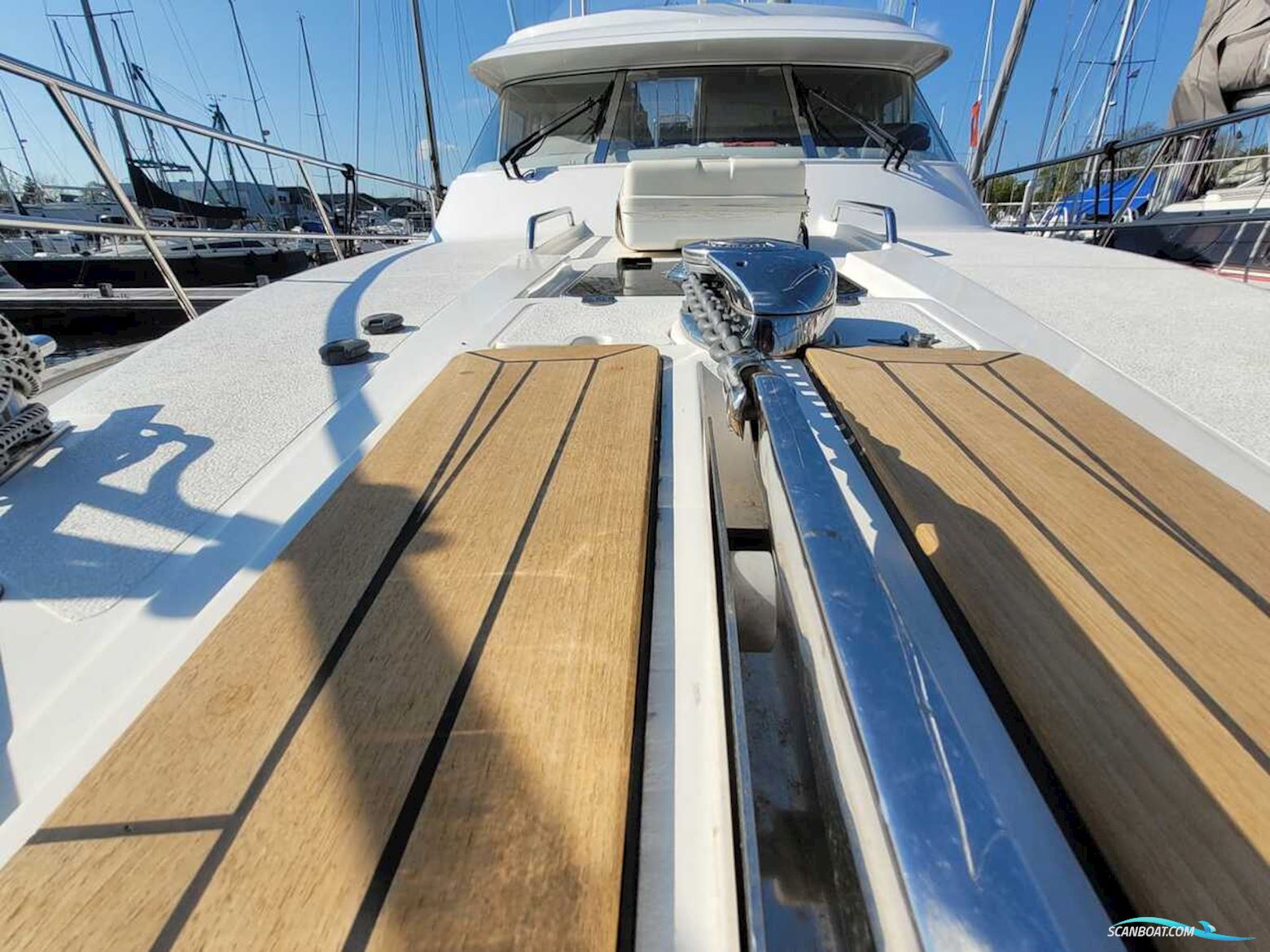 Nimbus 380 Commander