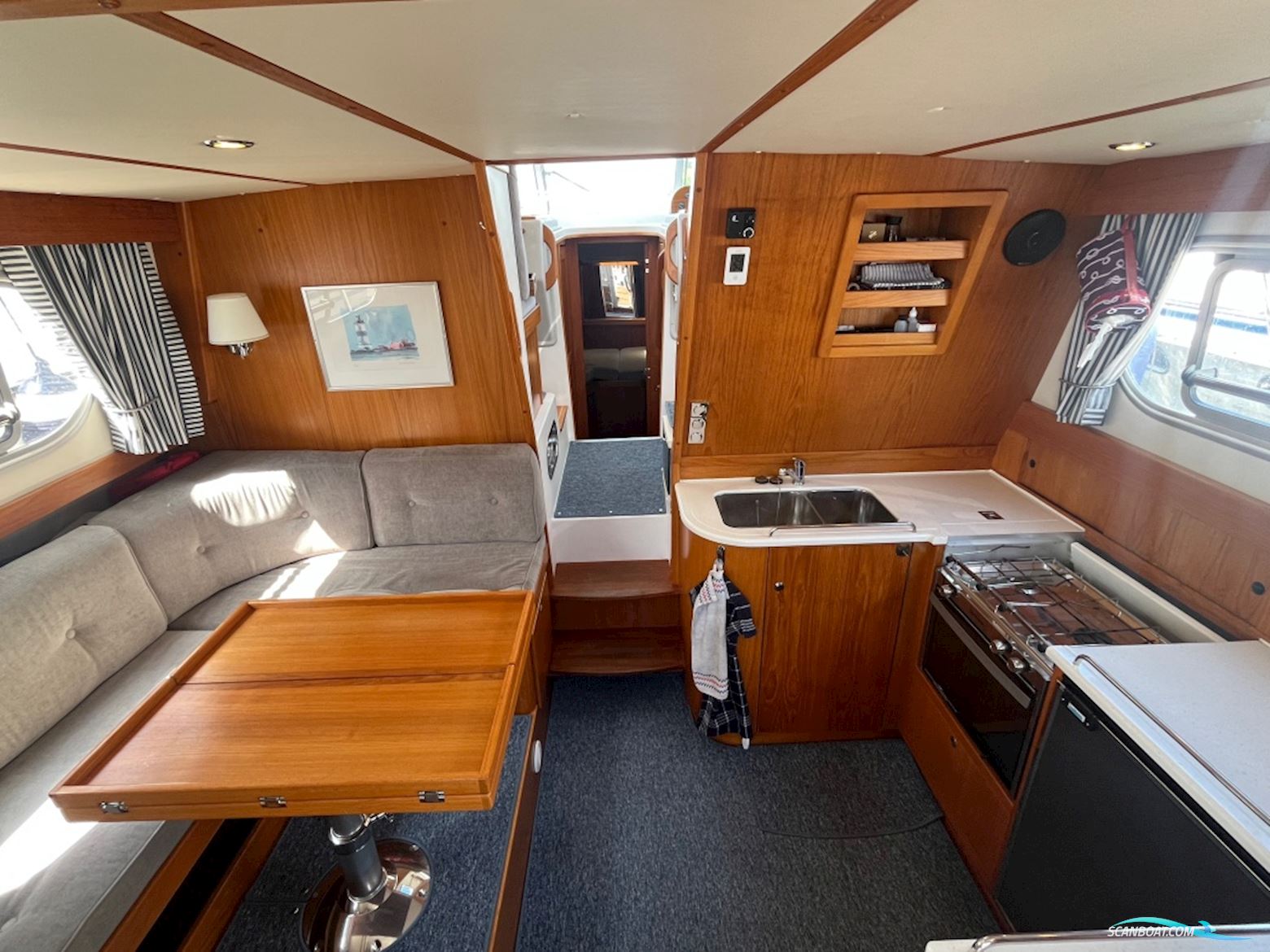 Nimbus 380 Commander