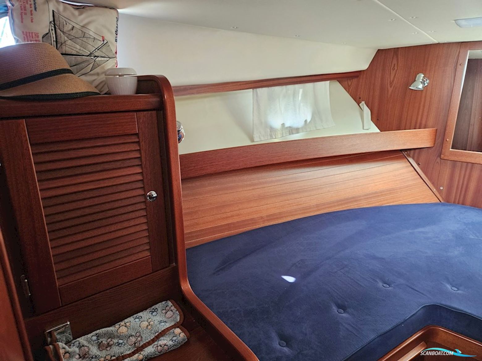 Nimbus 380 Commander