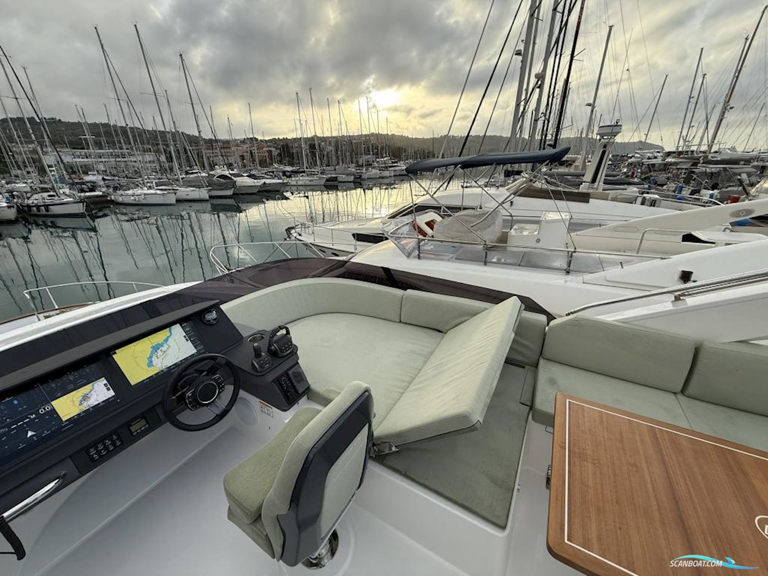 Nimbus 495 Flybridge