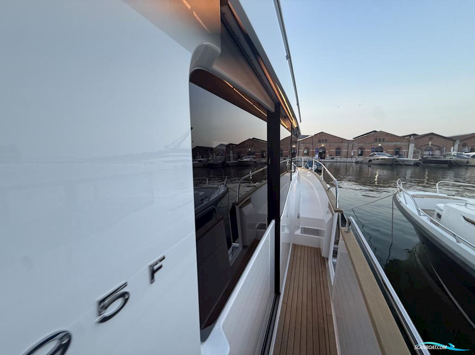 Nimbus 495 Flybridge
